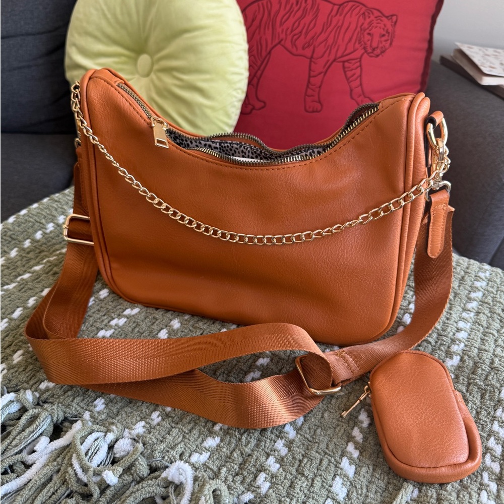 Elegant Orange Leather Shoulder Bag
